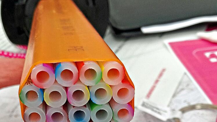 In Sonneberg soll Glasfaser kommen. Die Telekom plant einen Ausbau. Die Stadt Sonneberg r&auml;t dringend von einem Stromanbieter-Wechsel ab! Stadt Sonneberg