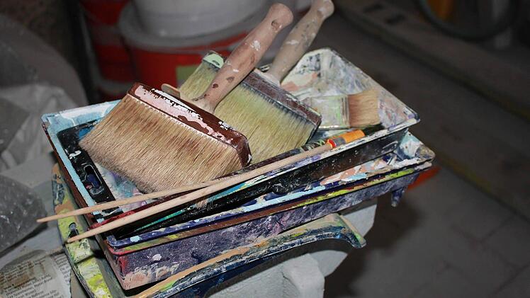 Immer weniger Jugendliche nehmen im Landkreis Haßberge den malerpinsel in die Hand. Fotos: Katharina Becht