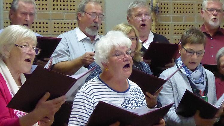 Chormitglieder des Gesangvereins "Harmonie Muggendorf"