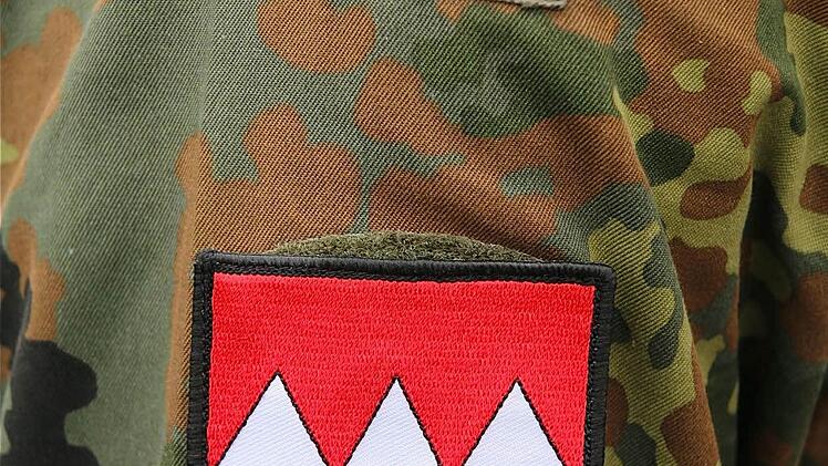 Die regionale Sicherungs- und Unterstützungskompanie hat das fränkische Rechen im Wappen.