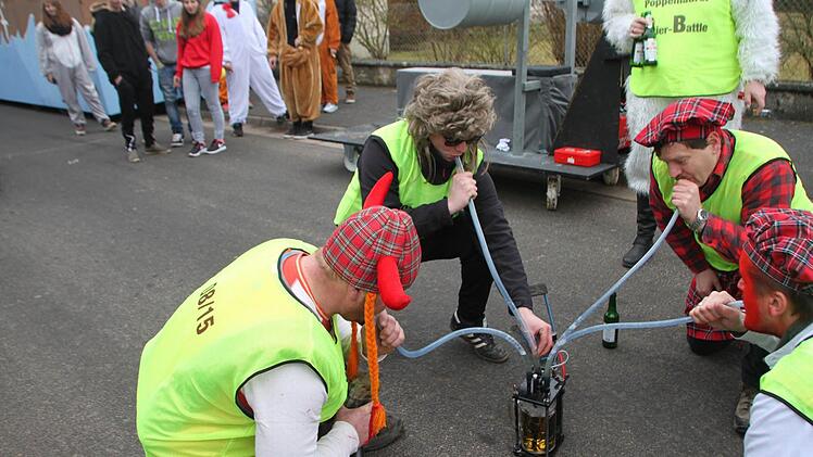 Faschingsumzug in Poppenlauer   Foto: Thomas Malz