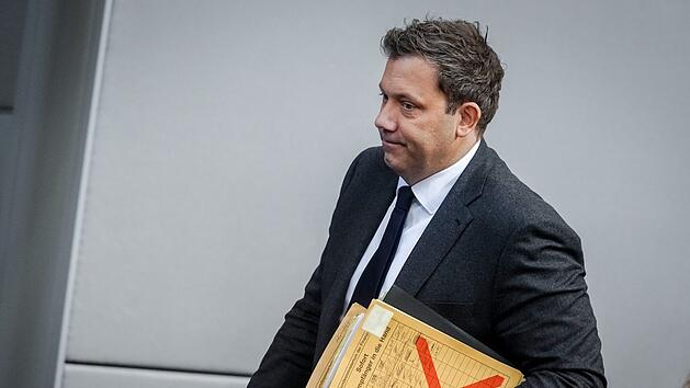 "Fiktives Realsplitting" statt Ehegattensplitting: Das sind Klingbeils Pl&auml;ne