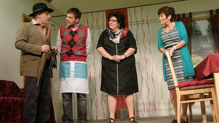 Aufführung der Thundorfer Theatergruppe.Foto: Philipp Bauernschubert