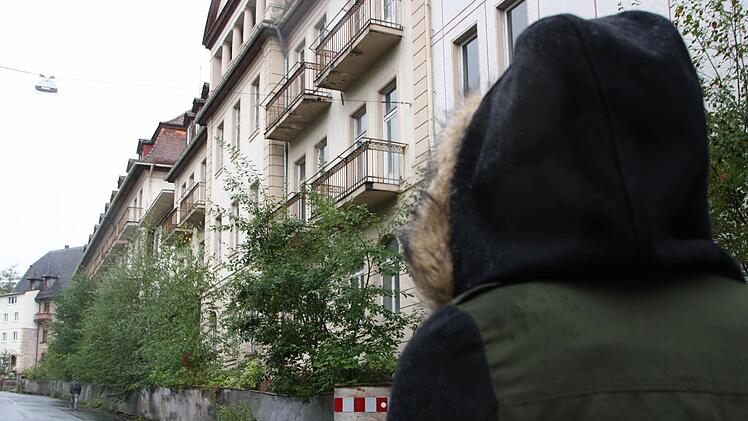 Verlassene und verfallene Gebäude wie das ehemalige Sanatorium Apolant in Bad Kissingen üben auf Fotografen und so genannte Urban Explorer einen besonderen Reiz aus. Foto: Ralf Ruppert