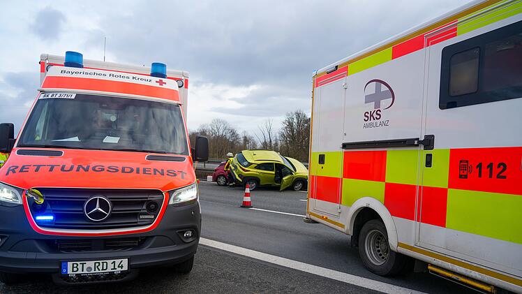 Unfall auf A9 bei Bayreuth: Zusammenstoß fordert drei Verletzte