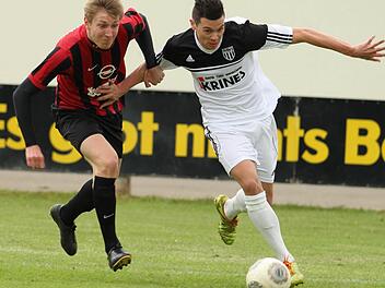 Dominik Barth (rechts) und seine Sander Mannschaftskameraden wollen in Abtswind zeigen, dass sie mehr können als das, was sie im Hinspiel gezeigt haben.