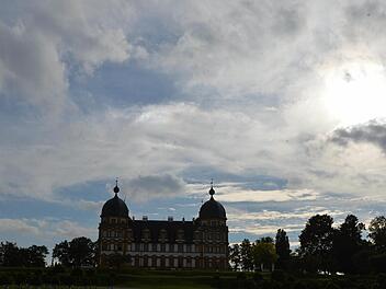 Hohe Temperaturen und Gewitter prägten das Wetter in den letzten Tagen. Vieles spricht dafür, dass es so bleibt - und stellenweise wieder ordentlich kracht. Foto: Ronald Rinklef