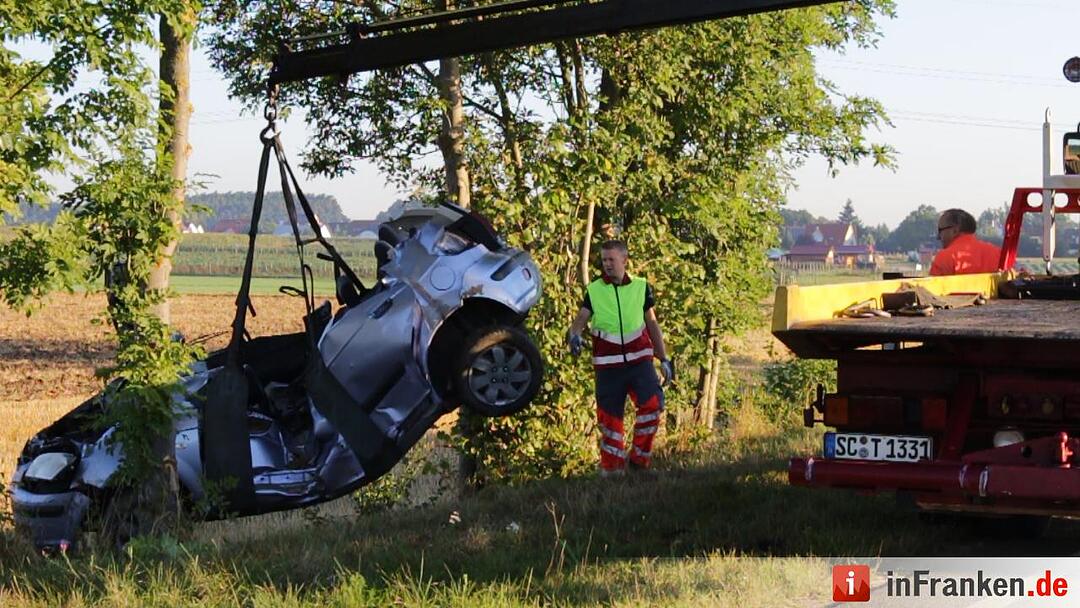 Tödlicher Verkehrsunfall auf der B2 bei Schwabach
