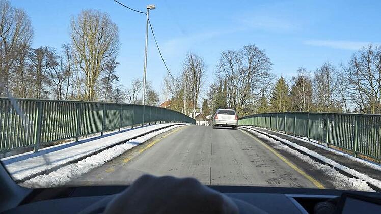 In den nächsten ein bis drei Jahren soll die Buger Brücke ertüchtigt werden. Foto: Ronald Rinklef