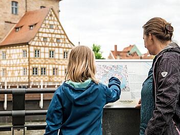 Flusspfadtafel auf der Brudermühlbrücke Foto: Thomas Ochs