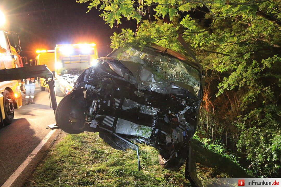 Schweinfurt: Frau und drei Kinder bei Unfall schwer verletzt