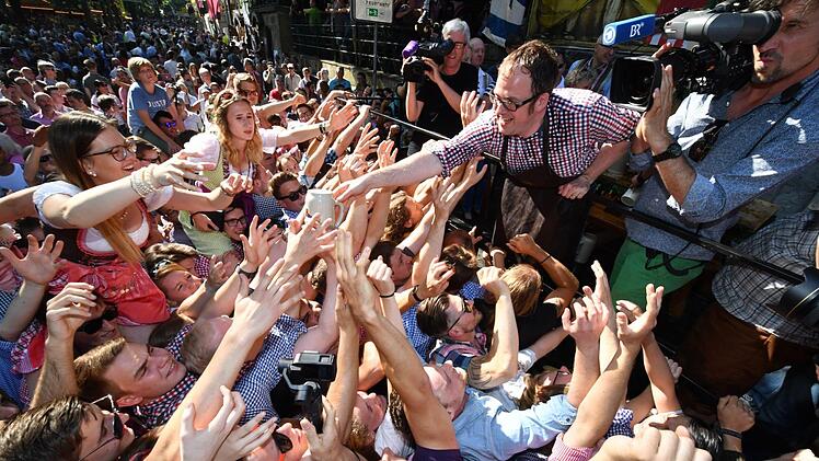 Anstich zur Bergkirchweih 2017 Foto: Ronald Rinklef