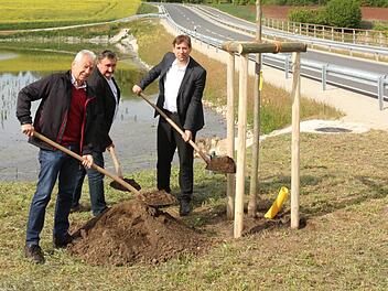 An die Schaufeln, fertig, los  Matthias Erlwein
