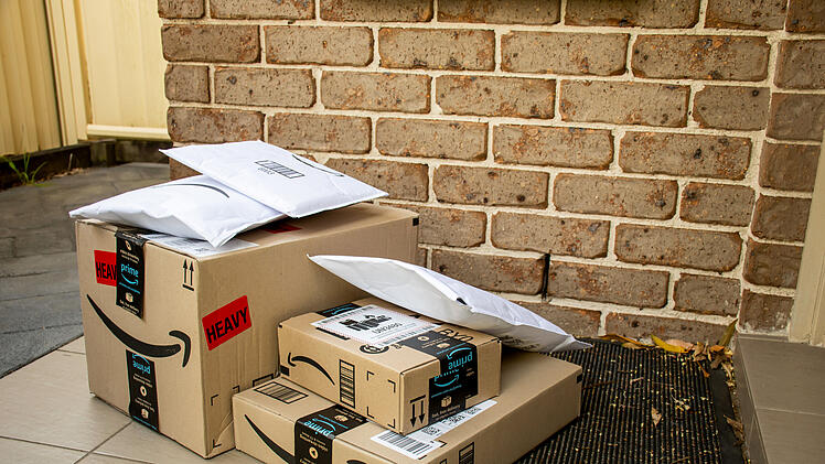 Zum ersten Mal seit 6 Jahren: Amazon erhöht Mindestbestellwert - so sparst du trotzdem Versandkosten