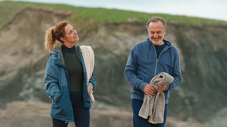 Kate Evans (Clelia Sarto) und Philosoph Yamen Nicholls (Merab Ninidze) lernen sich in einem Hotel kennen. Obwohl Kate verheiratet ist, kann sie nicht aufh&ouml;ren an ihn zu denken.