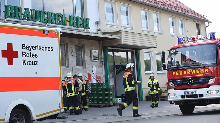 Ein Großaufgebot an Einsatzkräften war am späten Mittwochmittag zur Brauerei Reh in Lohndorf gerufen worden.  Foto: News5/Herse