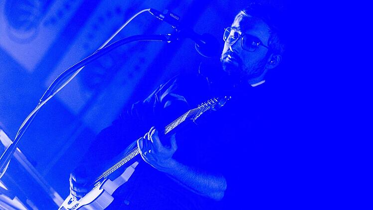 Die Band "Kraftklub" bei ihrem Konzert in Bamberg. Foto: Rudolf Hein
