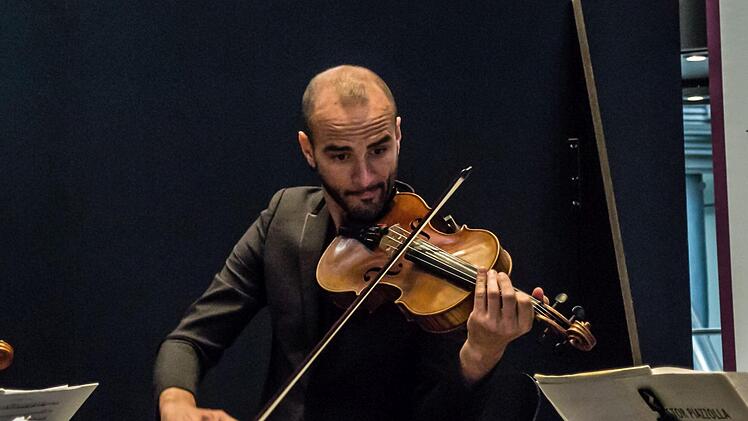 Impressionen vom Konzert mit dem Quatuor Voce und dem Bandoneonisten Pierre Cussac beim Coburger "Verein".Foto: Jochen Berger