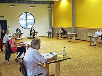 Wegen der Corona-Pandemie finden die Sitzungen des Gundelsheimer Gemeinderats in der Aula der Michael-Arneth-Schule statt. Foto: J. Beck