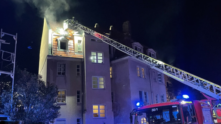 Brand einer Dachgeschosswohnung