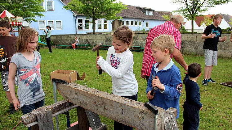 Fleißige kleine Handwerker
