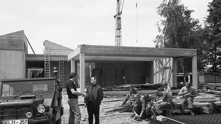 Vor 50 Jahren begannen der Neubau des Jugendzentrums und des Kuindergartens. Foto: Stadtarchiv Münnerstadt/Gerhard Fuhrmann