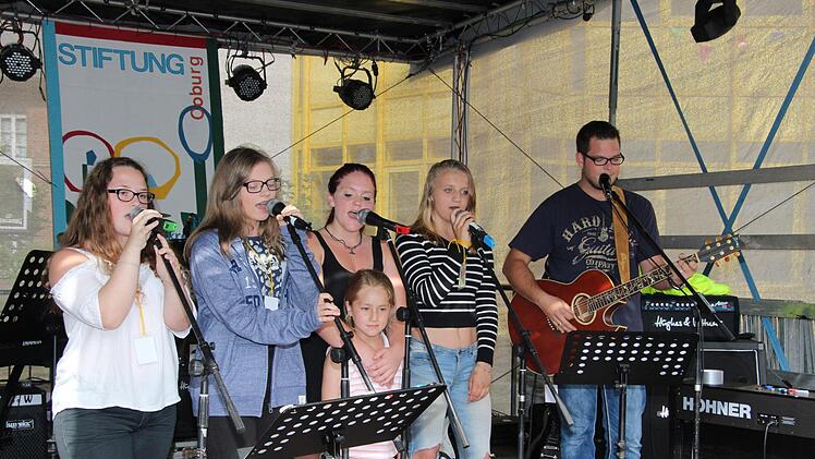 "MS Moos unplugged" der Mittelschule Am Moos Neustadt Foto: Rainer Glissnik