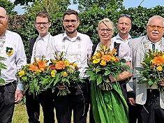 Oberschützenmeister Benjamin Schneider, Schwarzschusskaiser Lukas Klehr, Pistolenkönig Marco Haderlein, Jugendkönig Tobias Pfeiffer, Schützenkaiser Tobias Klehr, Schützenkaiserin Tanja Pflaum, Zweiter Vorsitzender Roman Lang, Seniorenkönig Franz M...