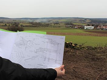 Die Gemeinde Oberleichtersbach plant eine Aussichtsplattform mit Überdachung als Rastplatz für Einheimische und Besucher. Foto: Julia Raab
