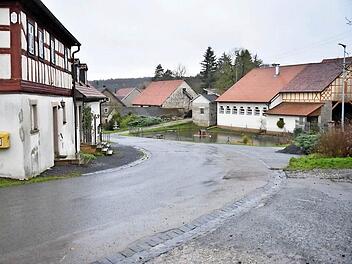 Die Umgestaltung der öffentliche Fläche am ehemaligen Rathaus in Kottenbrunn wird im kommenden Jahr in Angriff genommen. Foto: Snater