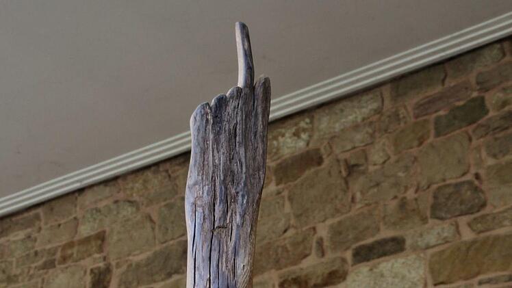 "Der Finger Gottes" Skulptur von Norbert Klodwig. Foto: Werner Vogel