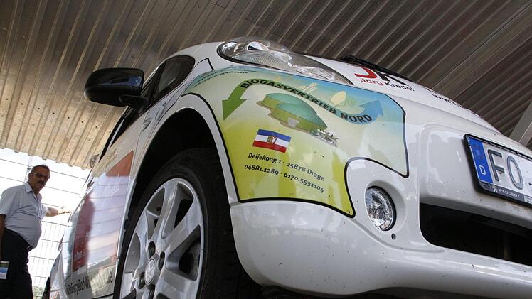 Elektroautos kommen bei uns nur langsam in Fahrt. In Norwegen hängt bereits jedes dritte Auto an der Steckdose. Foto: Josef Hofbauer