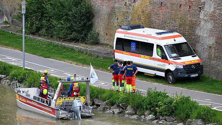 Suche nach vermisster Person in der Donau geht weiter