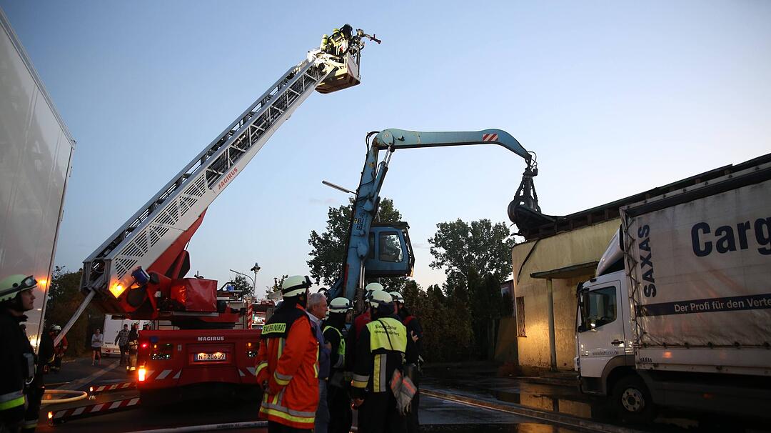 Brand im Gewerbegebiet von Nuernberg