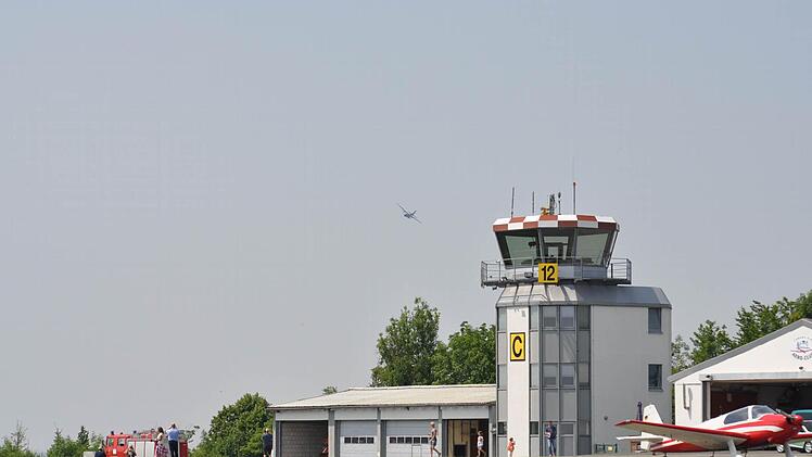 Tower auf dem Flugplatz Brandensteinsebene. Foto: CT-Archiv