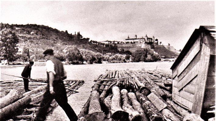 Flößer auf dem Main vor Würzburg im Jahre 1937 Repro: Gerd Fleischmann