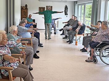 Reha-Sport gibt es jetzt in der Pflegeeinrichtung.