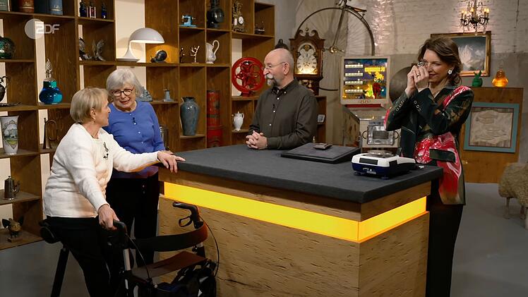 Hiltrud und Anneliese aus Erlangen, seit fast 50 Jahren Freundinnen, erz&auml;hlten Horst Lichter in der Mittwochsausgabe der ZDF-Tr&ouml;delshow "Bares f&uuml;r Rares" von ihrem gemeinsamen Hobby: "Reisen".