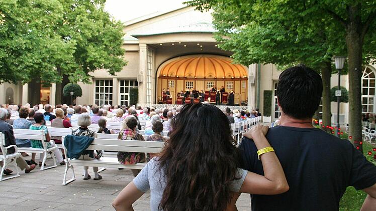 Sommernachtstraum bei guter Musik: Ich spüre wie mein Herz swingt.  Foto: Werner Vogel