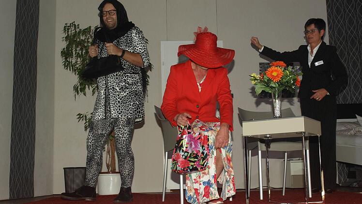 Momentaufnahme vom Theater in Ebenhausen. Foto: Stefan Geiger