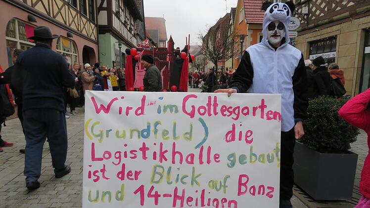 Hintendran im Zug, aber nicht unbeachtet: Aktuelles zum Thema Gottesgarten.