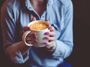 Ist Kaffee mit Milch ungesünder als schwarzer Kaffee?