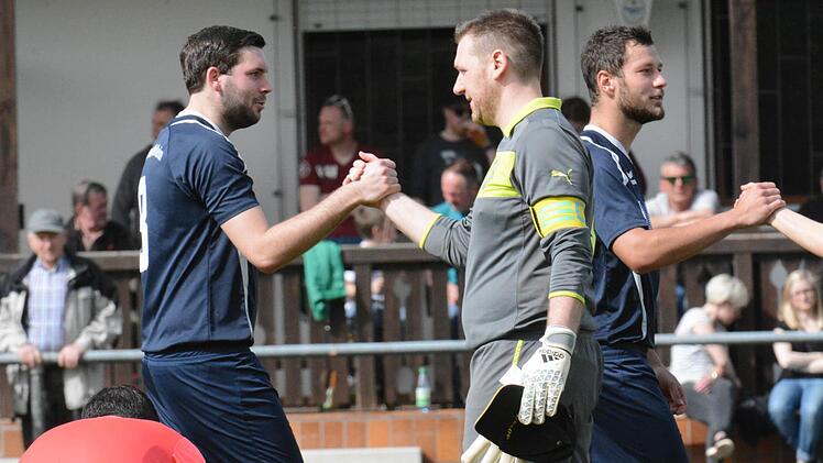Schnappschüsse vom Spiel der Woche zwischen dem SV Gräfendorf und dem SV Morlesau/Windheim (2:0). Foto: ssp