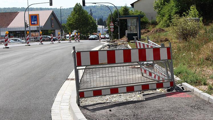Der Ausbau der Kissinger Straße dauerte mehrere Jahre. Anwohner müssen die Ausbaubeiträge bezahlen. Foto: Archiv/Julia Raab