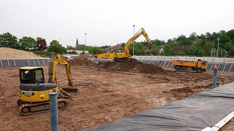 Die Baugrube der Angersporthalle in Coburg. Foto: Christoph Winter