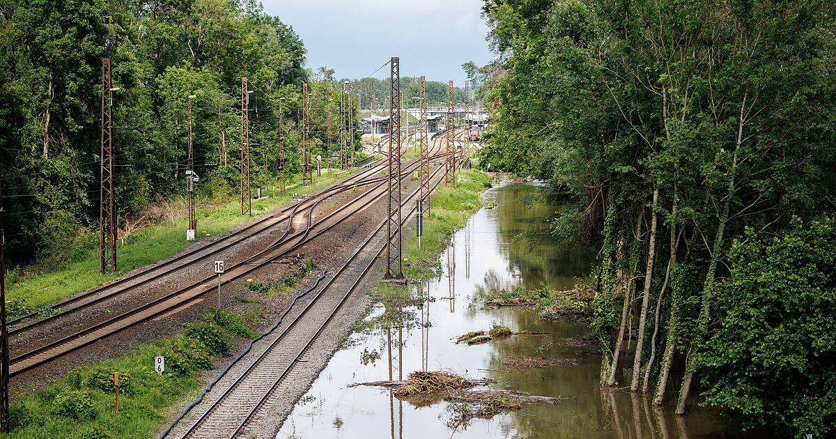 Train with bad news: 'Traveling to southern Germany is not recommended'