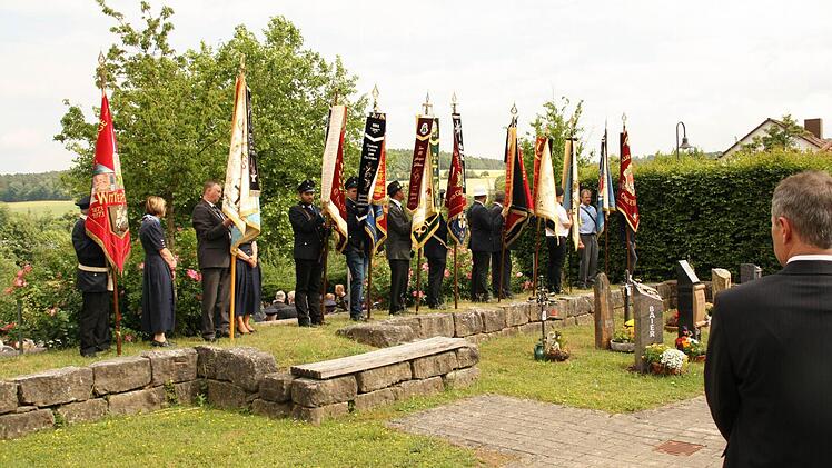 26.06.2015: Beisetzung von Altlandrat Herbert Neder in Oberthulba. Foto: Paul Ziegler
