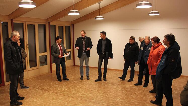 Der Oberhaider Gemeinderat stattet der Kita in Staffelbach einen Besuch ab. Foto: Hans W. Penning