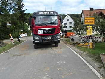 Die Ortsdurchfahrt von Wohlmannsgesees ist bis zum 31. Oktober gesperrt. Foto: Paul Pöhlmann