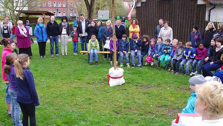 Viele Eltern und Kinder waren zum Fest gekommen.
